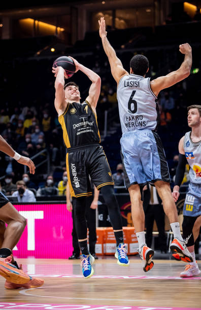 多次与队友 多次与队友